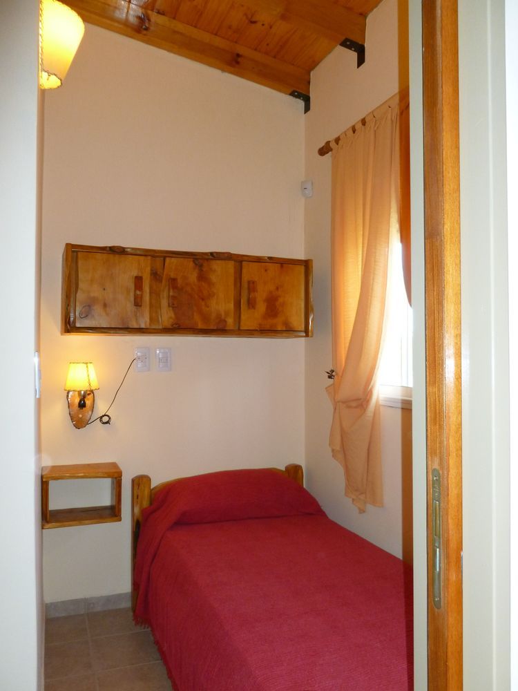 Cama 1 plaza nro2 cabaña 3