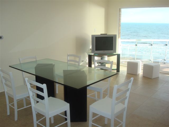 Vista al mar desde el comedor
