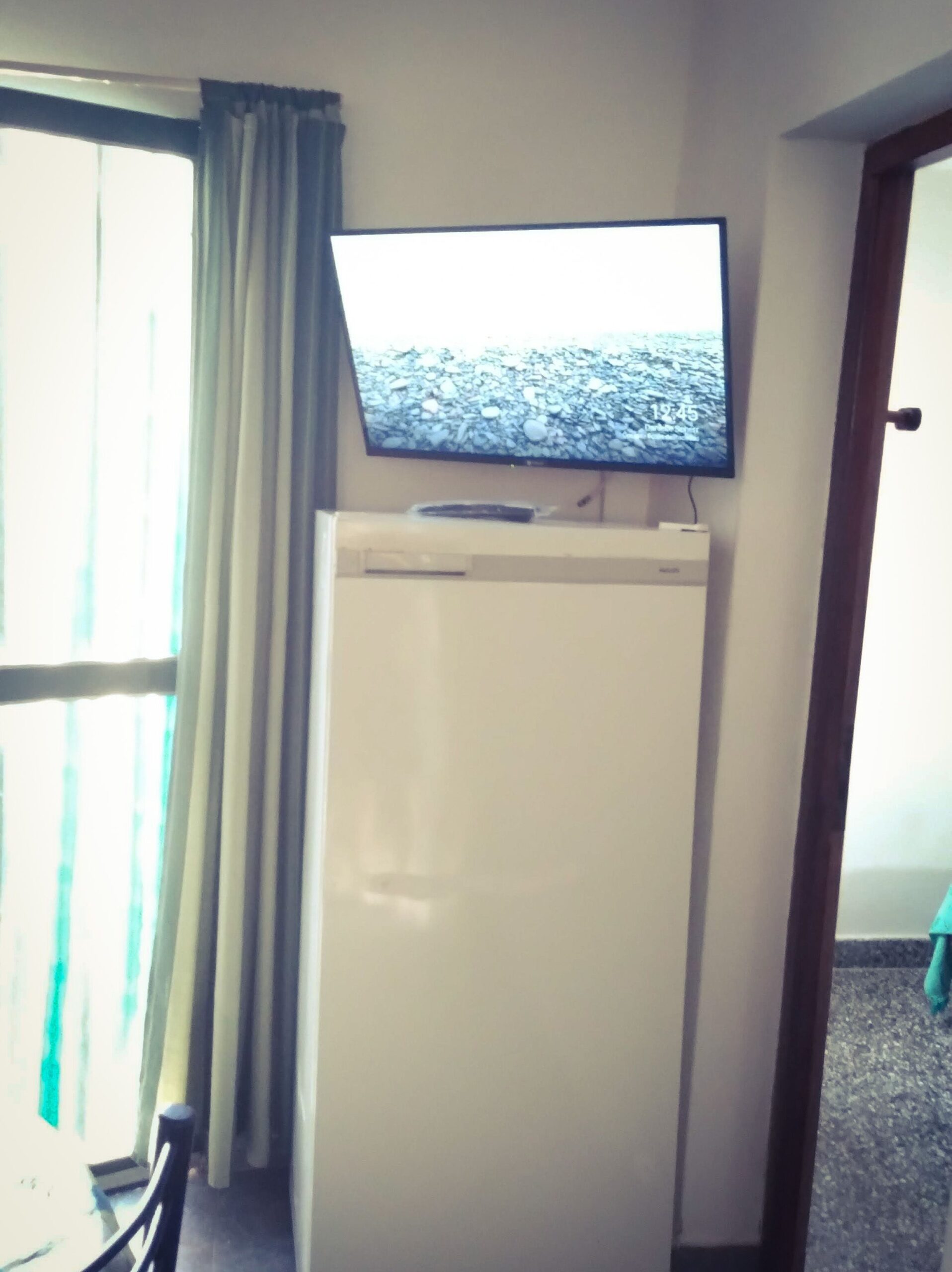 Smart tv con sus aplicaciones mas canales