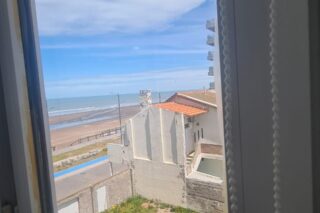 Peron_687_090.jpeg