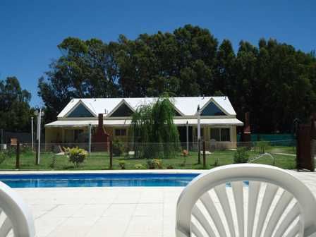 Cabañas + Piscinas