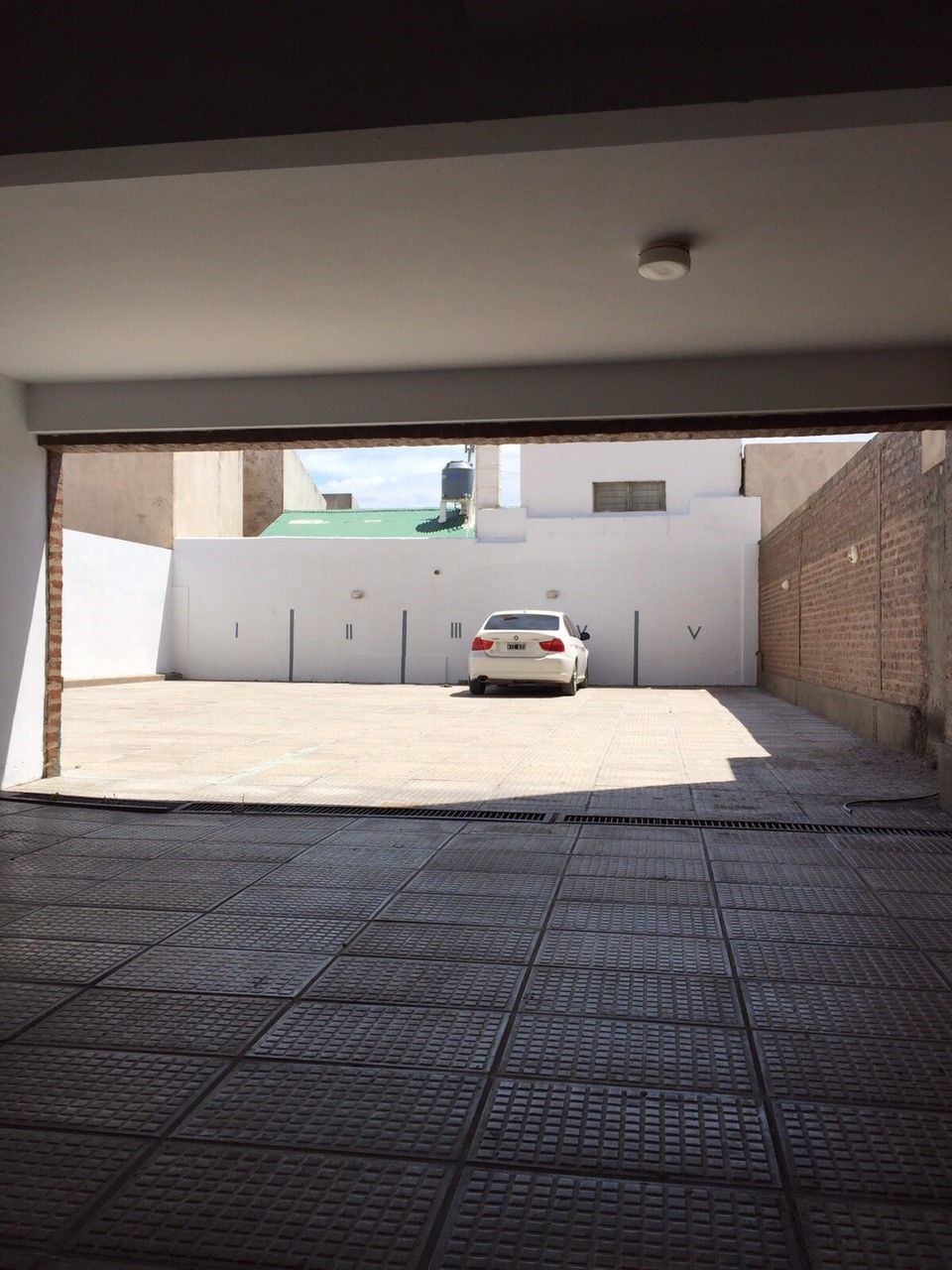 cochera V